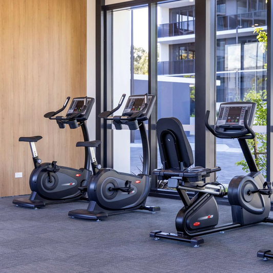 Commercial Gym vs Private Gym: What's the Difference?