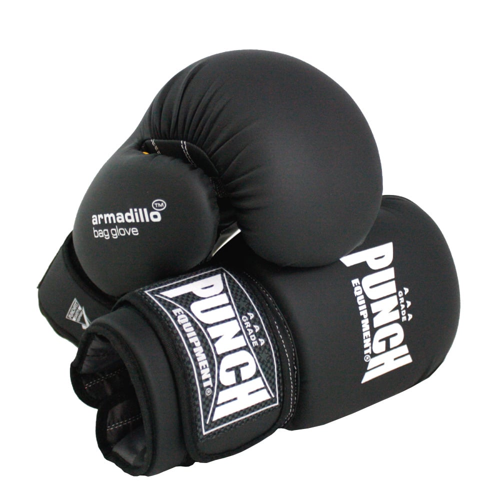 Armadillo deals boxing gloves